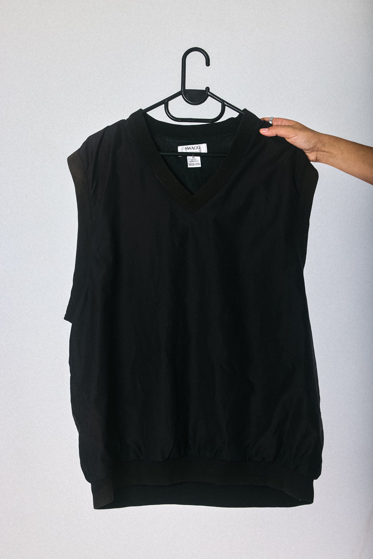 SWAGG Sleeveless Vest – Jet Black