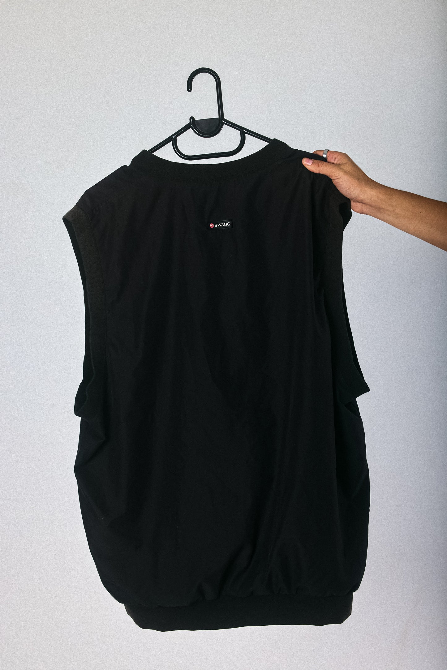 SWAGG Sleeveless Vest – Jet Black