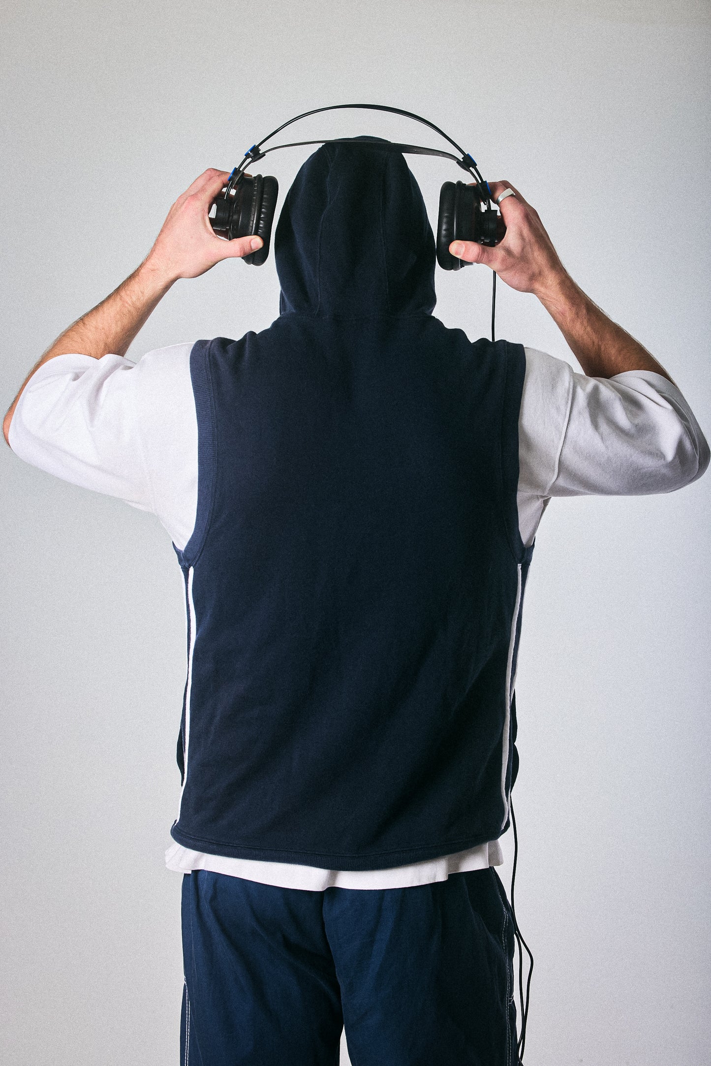 DKNY JEANS Zip Vest – Midnight Navy