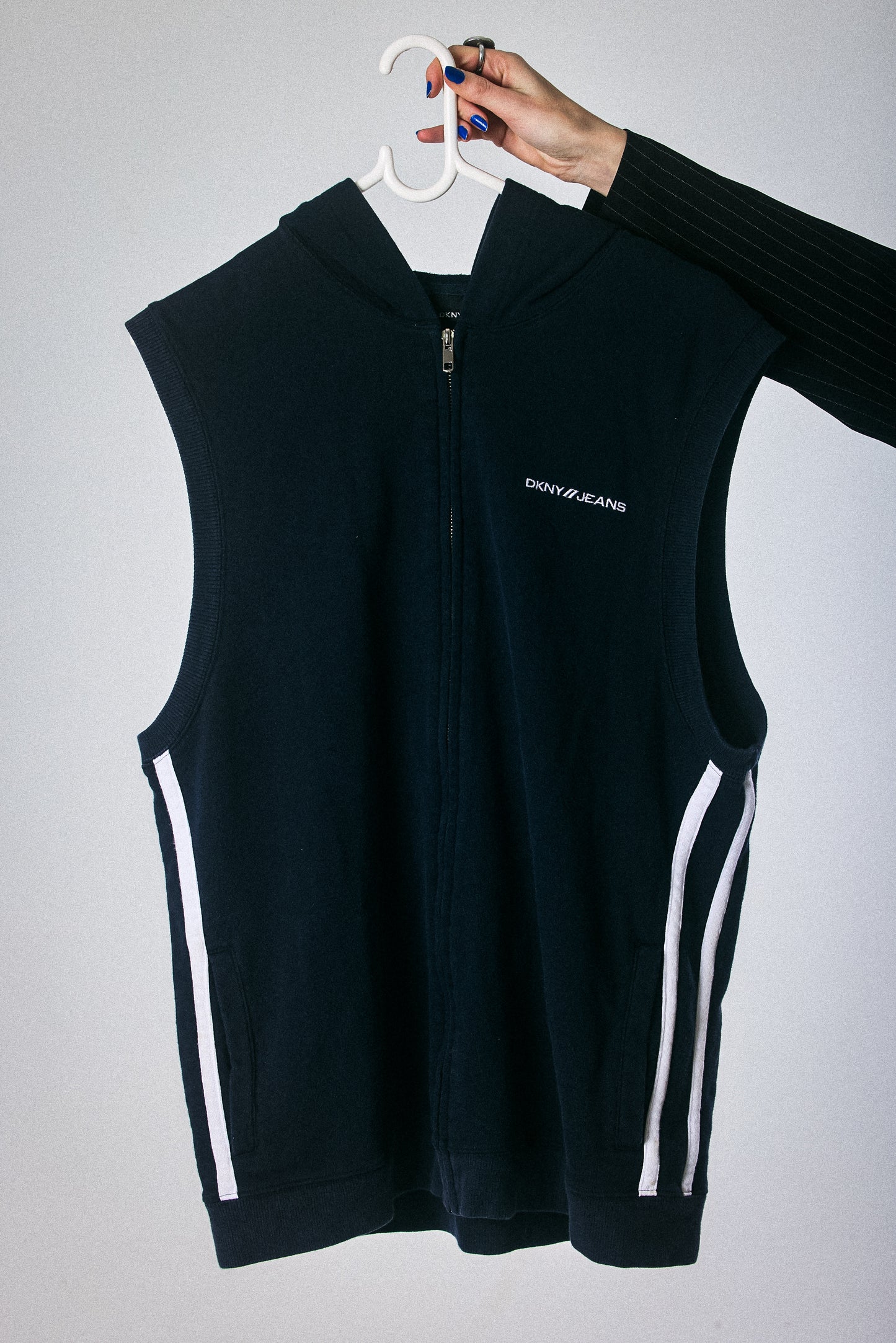 DKNY JEANS Zip Vest – Midnight Navy