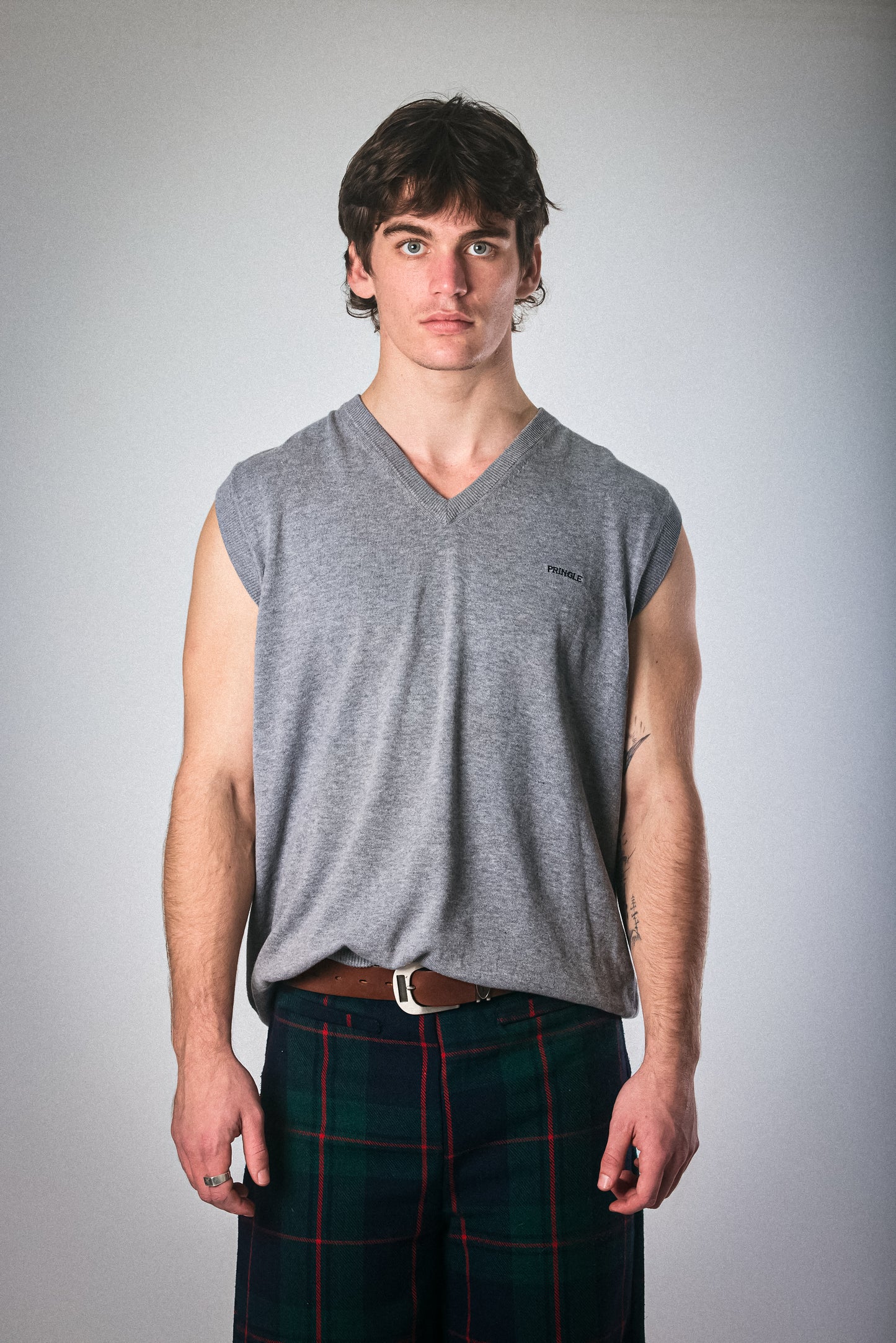 Pringle Sleeveless Knit – Heather Grey