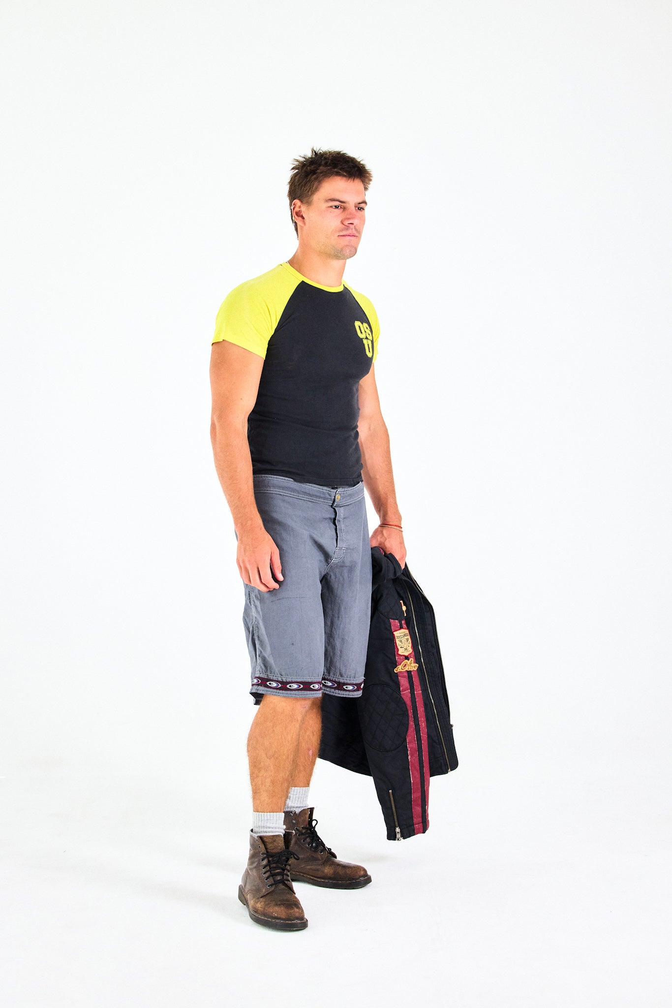 College boy crop T