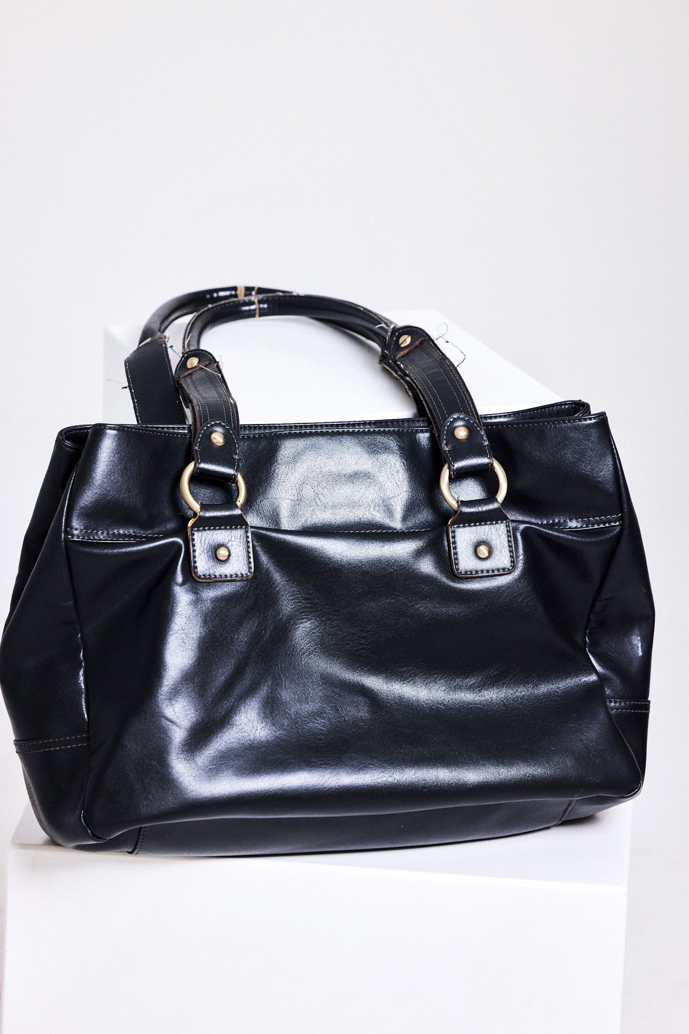 Vintage Nine West Black Leather Shoulder Bag