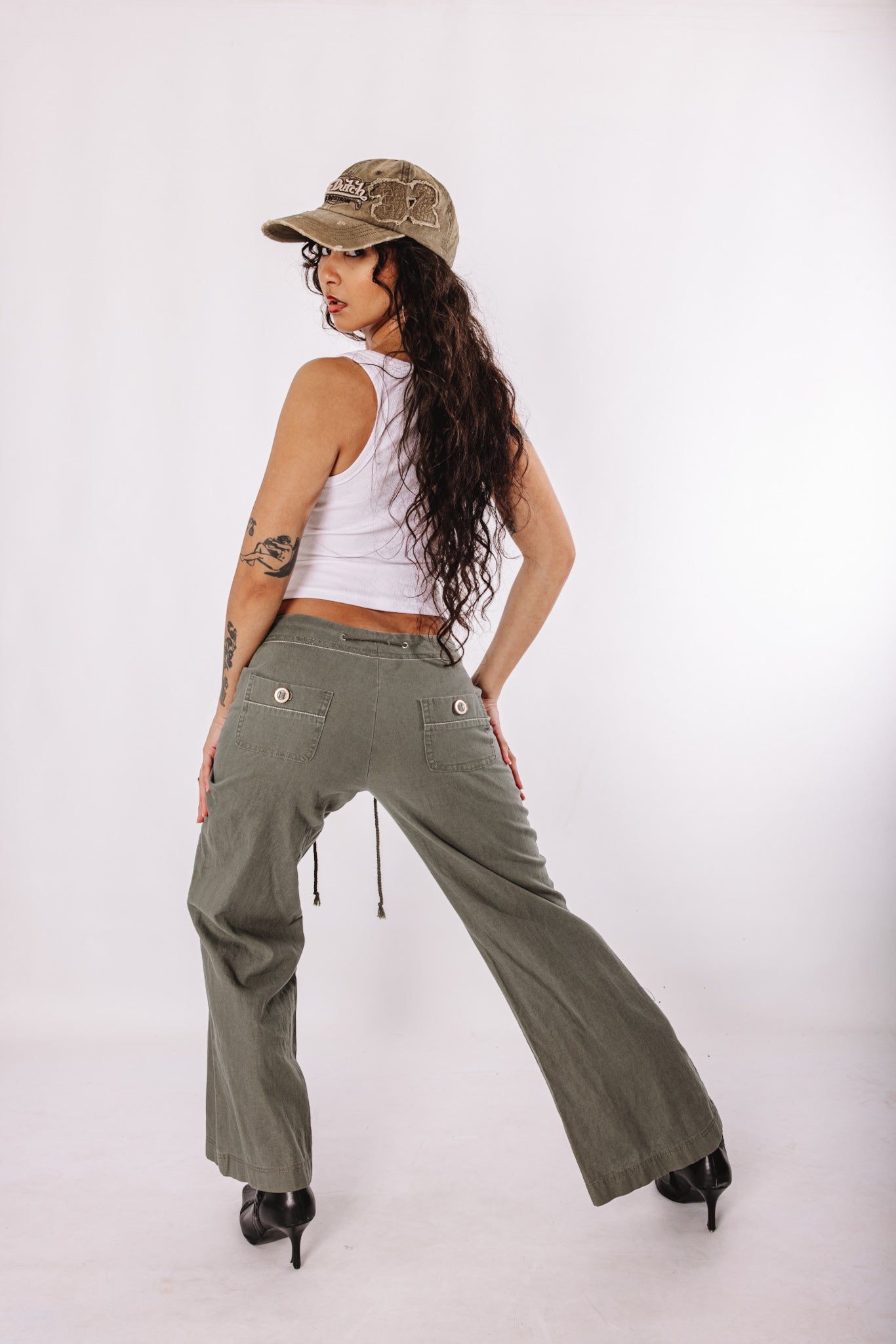 Low-rise khaki cargo-style trousers