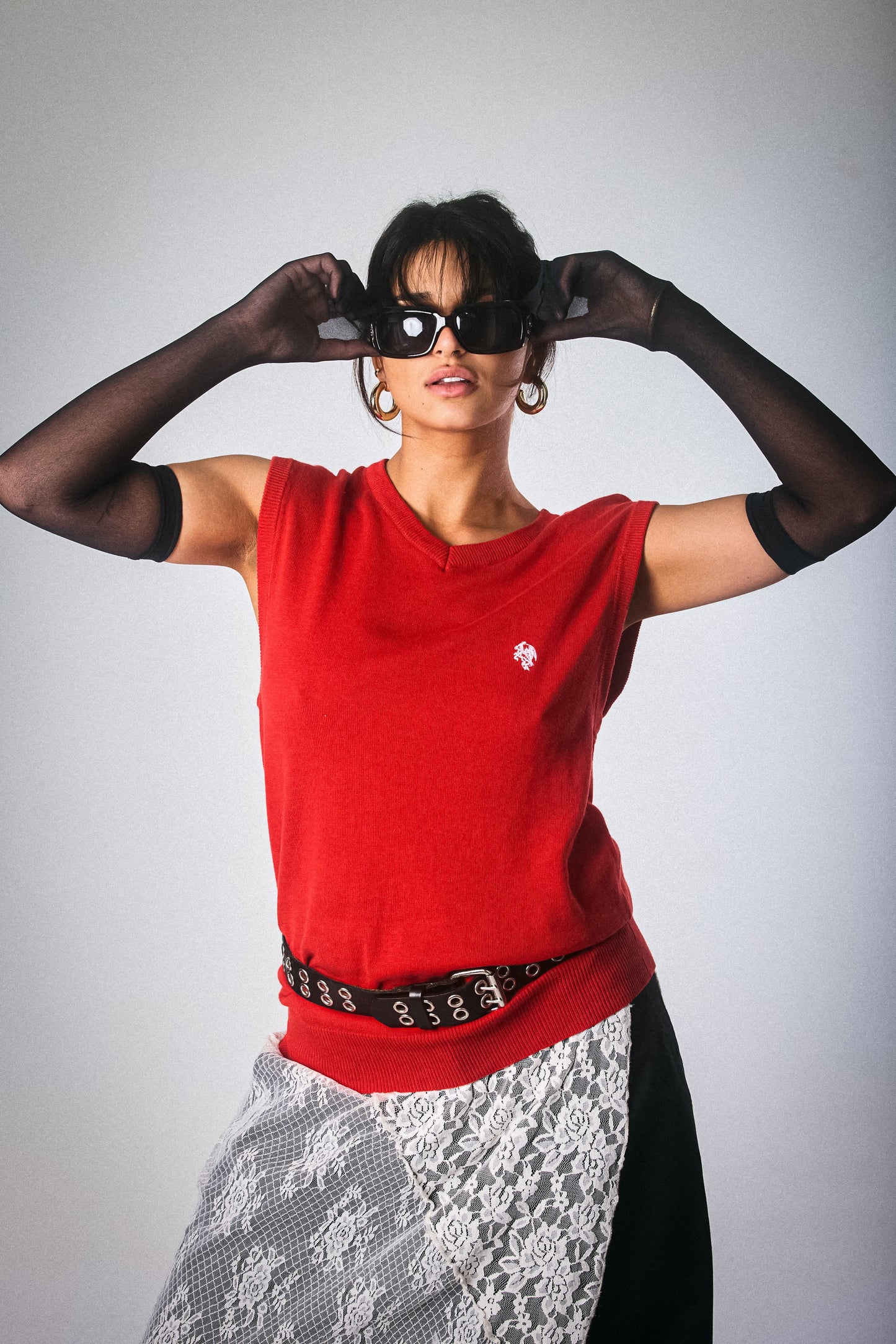 D66 Knit Vest – Cherry Red