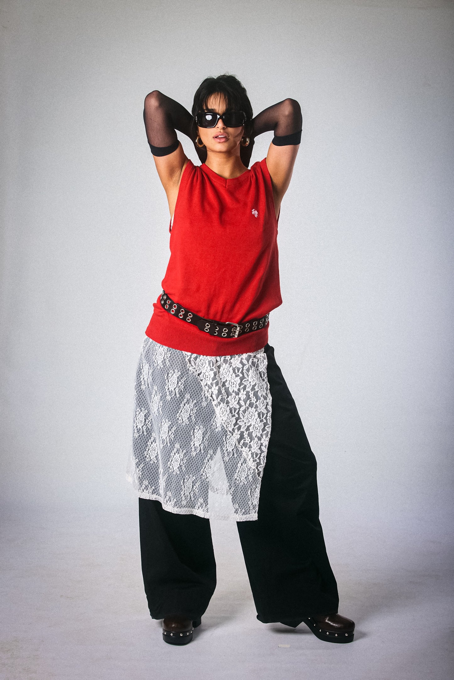 D66 Knit Vest – Cherry Red